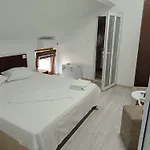 Casa Bianca Si Andrei