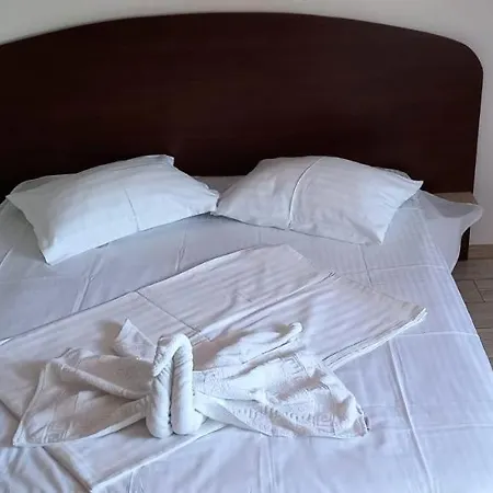 Casa Bianca Si Andrei 3* Două Mai