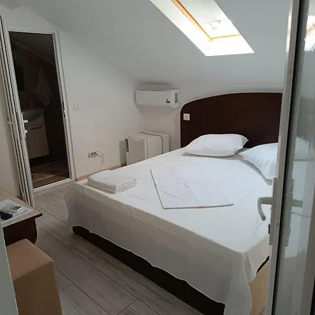 Casa Bianca Si Andrei Affittacamere Două Mai