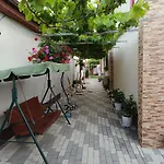 Casa Bianca Si Andrei