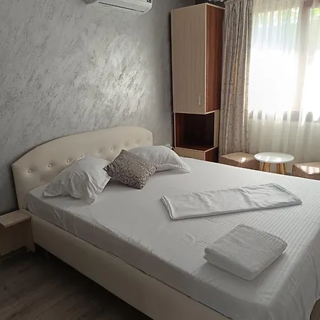 Casa Bianca Si Andrei Guest house